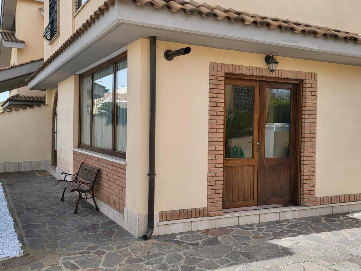 Fiumicino Centre Apartment Exterior photo